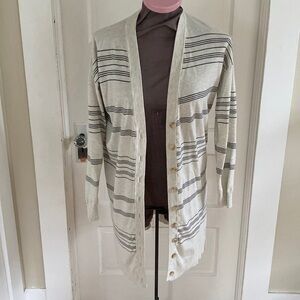 Heartloom Lightweight Cream Striped‎ Cardigan Sweater Medium